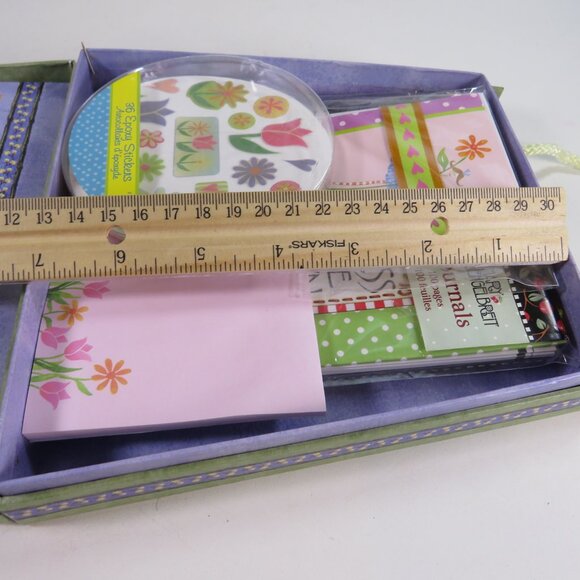 Green w Lemons Purse with stationary inside (NEW but not original items inside) - Picture 14 of 14